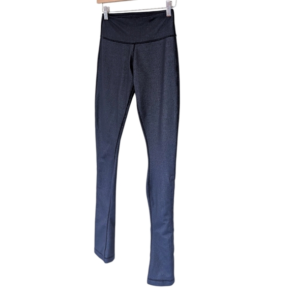 Lululemon Snaptastic Pant Denim Blue Rare Snap To Crop Rel: 2009 Women's size 4 - Picture 3 of 15